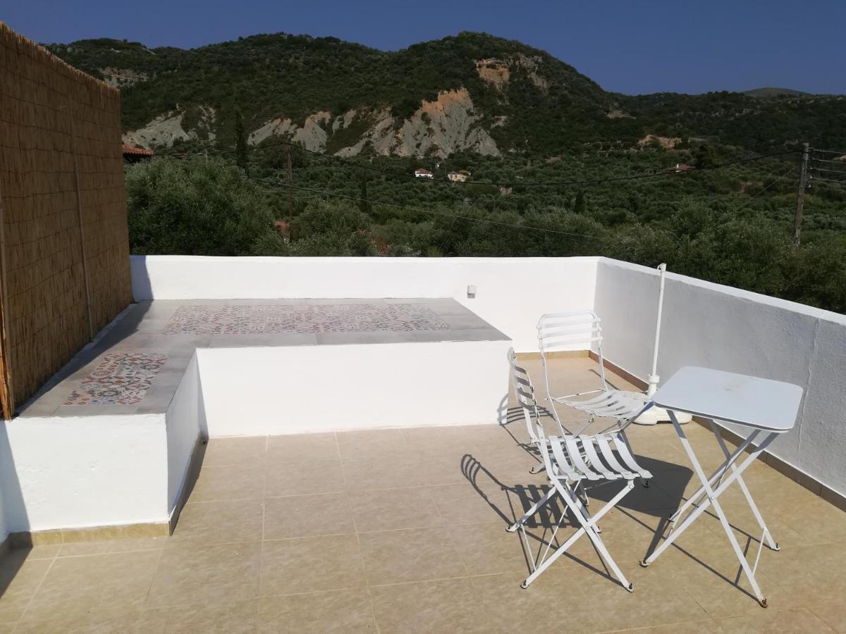 Lemon Tree Cottage Finikounta Bagian luar foto