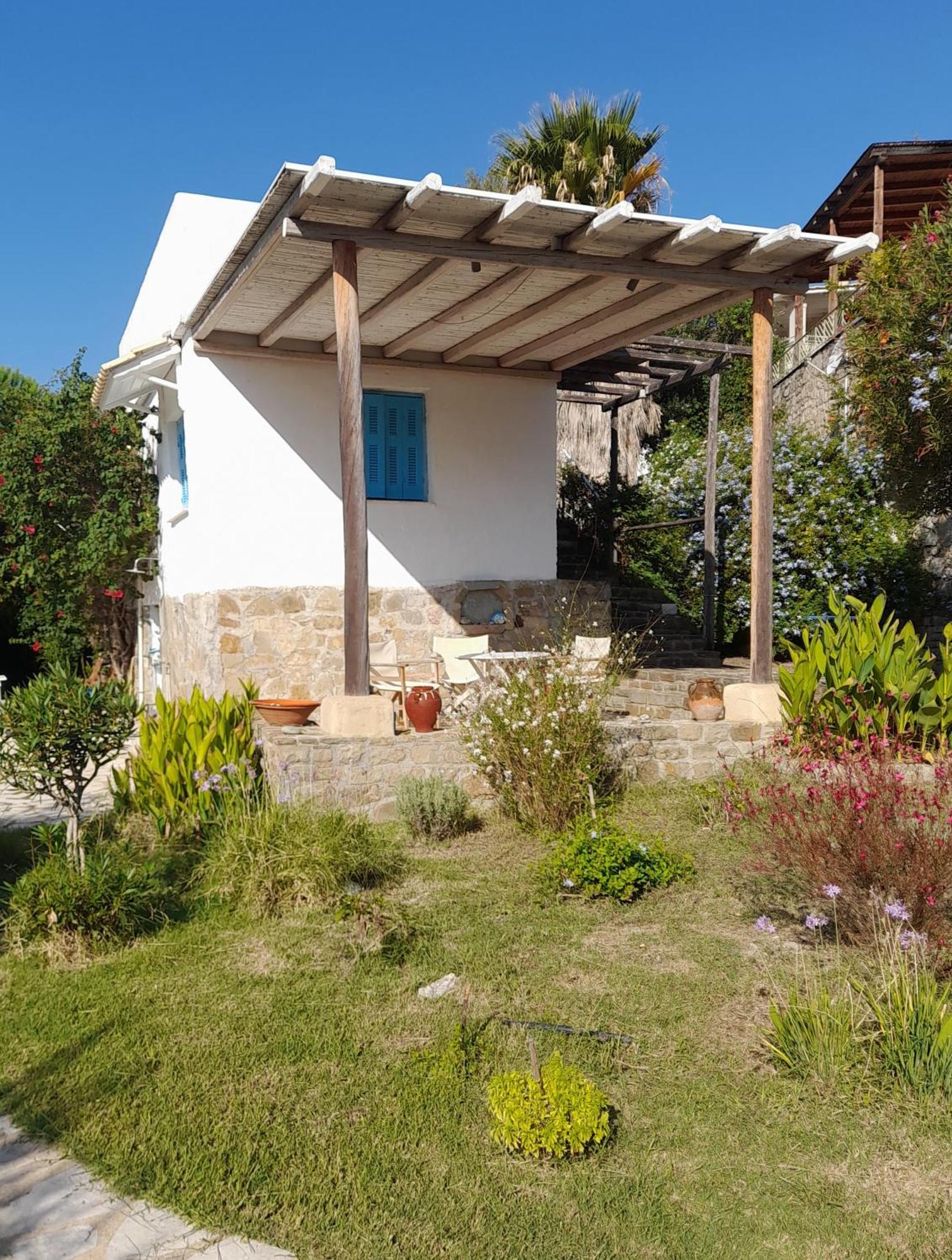 Lemon Tree Cottage Finikounta Bagian luar foto