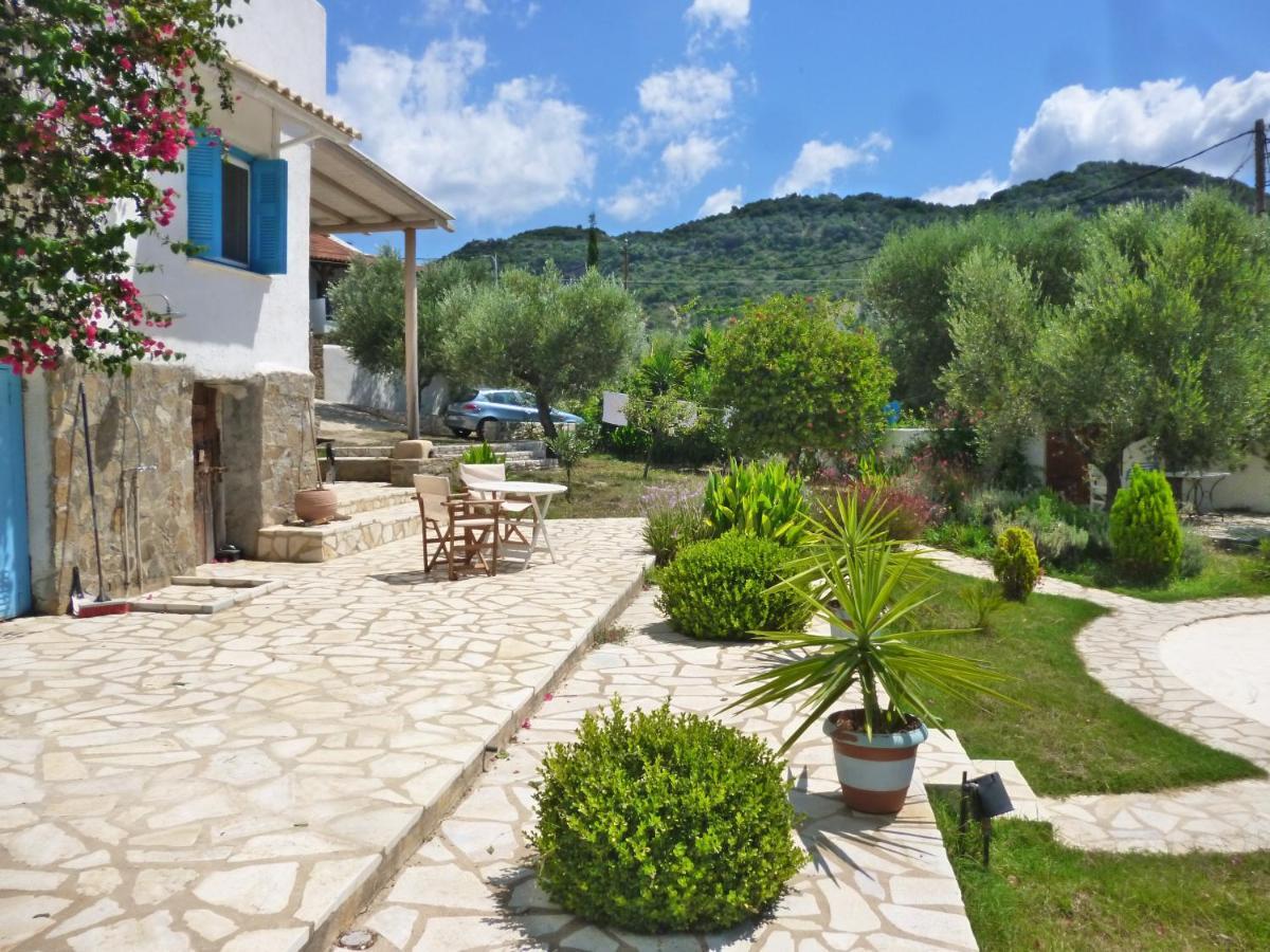 Lemon Tree Cottage Finikounta Bagian luar foto